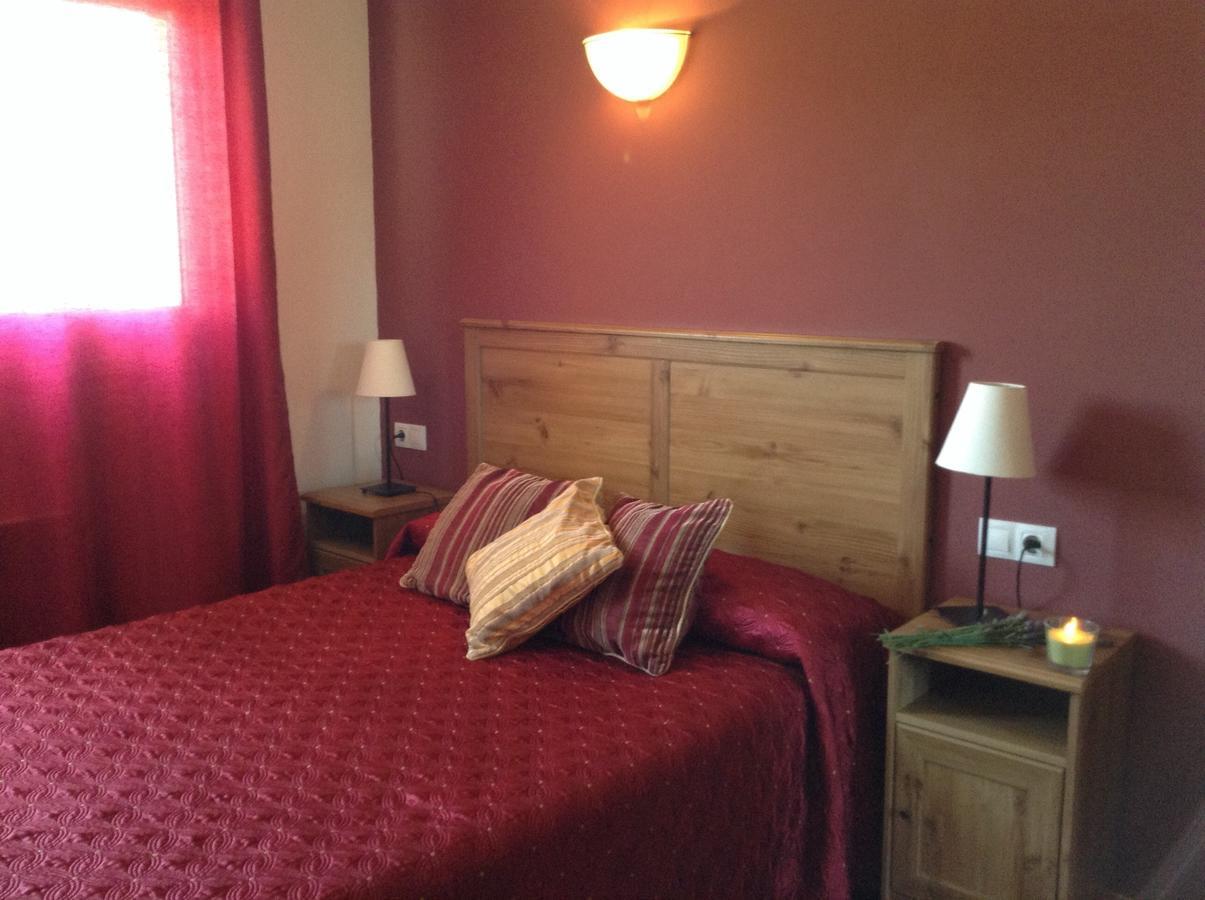 Hostal Camino Del Perdon Uterga Exterior photo
